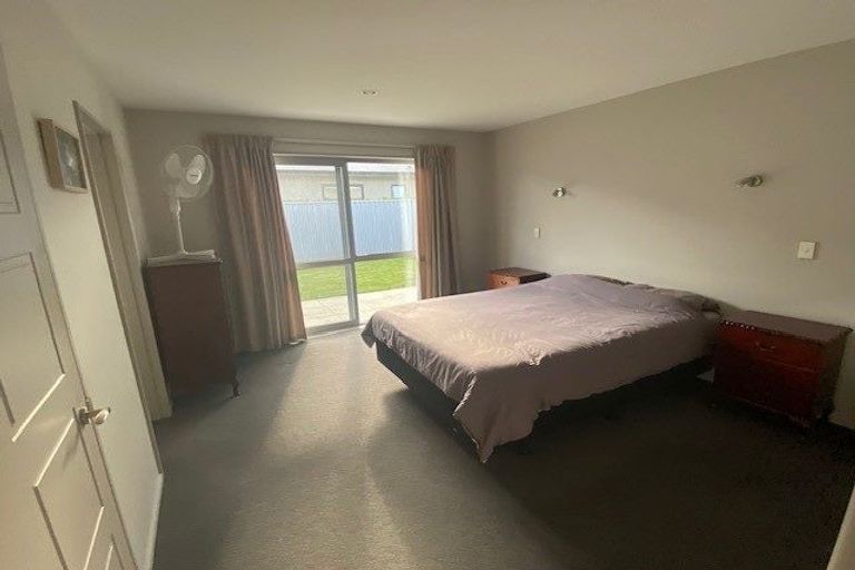 Photo of property in 12 O'dea Place, Burnside, Christchurch, 8053