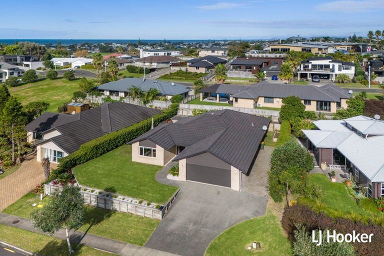 Photo of property in 29 Browns Drive, Waihi Beach, 3611