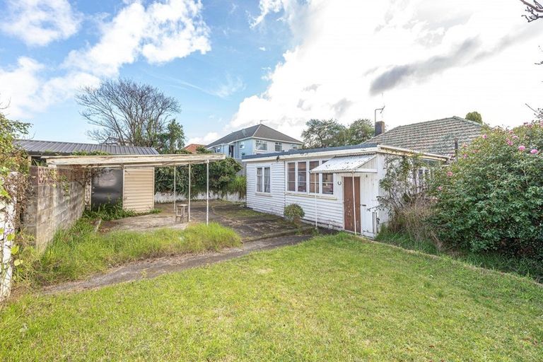 Photo of property in 53 Swiss Avenue, Gonville, Whanganui, 4501