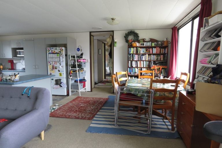 Photo of property in 82 Parrs Cross Road, Henderson, Auckland, 0612