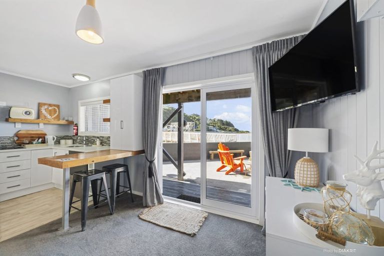 Photo of property in 68 Owhiro Bay Parade, Owhiro Bay, Wellington, 6023