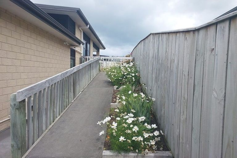 Photo of property in 26 Simpson Crescent, Raumati Beach, Paraparaumu, 5032