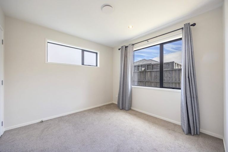 Photo of property in 9 Moemoea Avenue, Kumeu, 0810