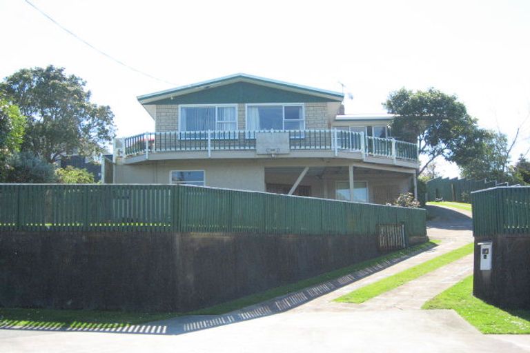 Photo of property in 82 Brois Street, Frankleigh Park, New Plymouth, 4310