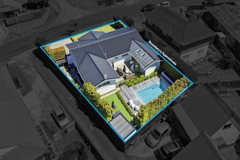 Photo of property in 46 Luton Avenue, Sunnyhills, Auckland, 2010