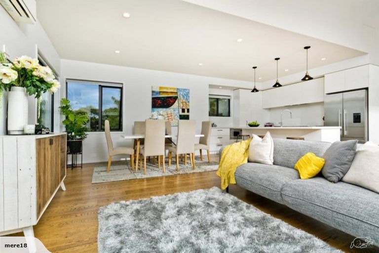 Photo of property in 339 Ridge Road, Paremoremo, Albany, 0793