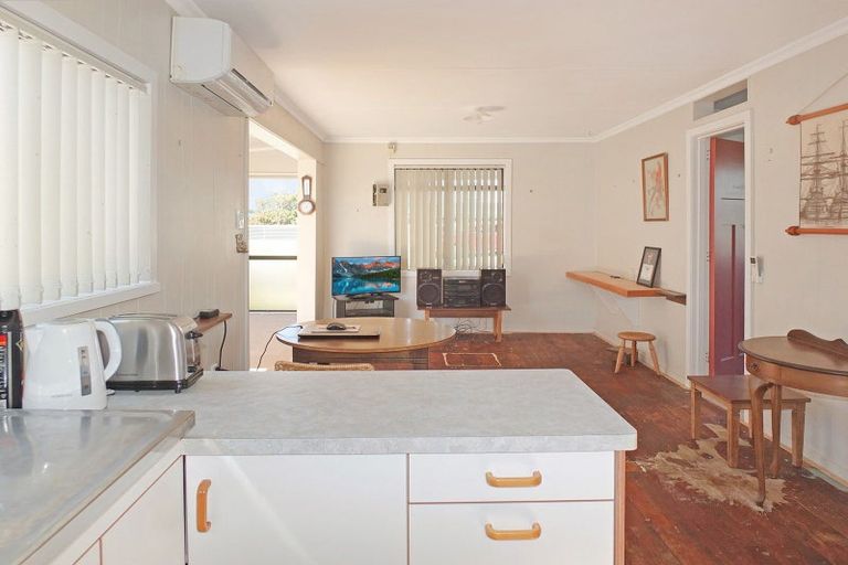 Photo of property in 90 Seabury Avenue, Foxton Beach, Foxton, 4815