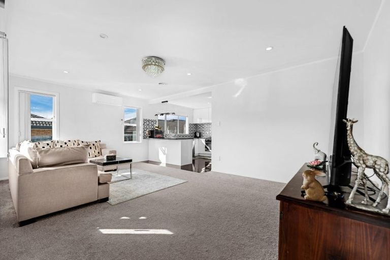 Photo of property in 10 Fields Road, Manurewa, Auckland, 2102