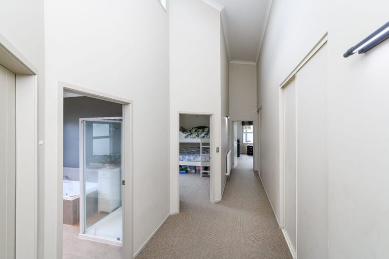 Photo of property in 1 Tennyson Avenue, Kelvin Grove, Palmerston North, 4414