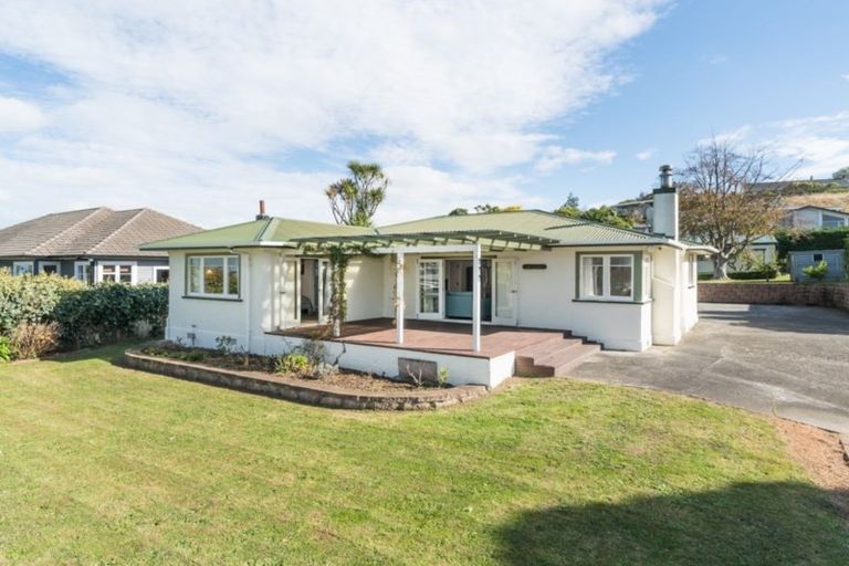 Photo of property in 102 West Street, Feilding, 4702