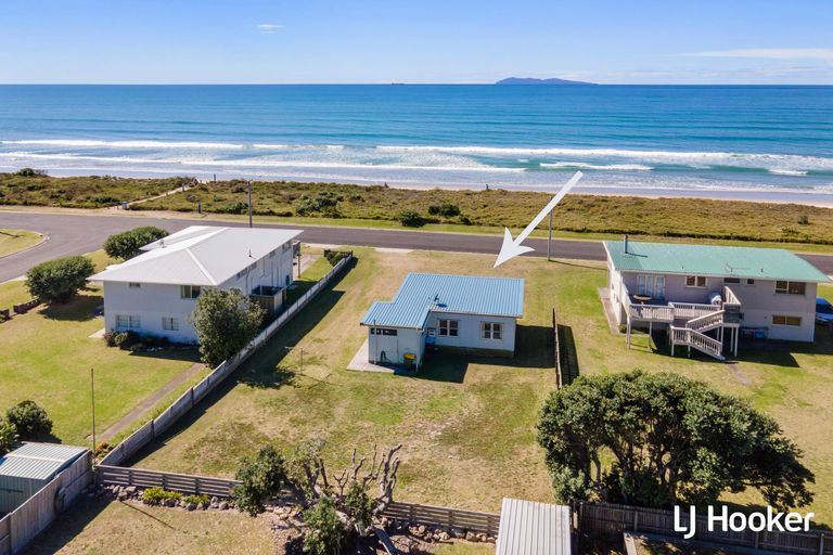 Photo of property in 96 Broadway Road, Waihi Beach, 3611