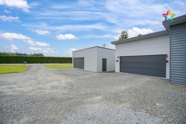 Photo of property in 29 Grove Bush-woodlands Road, Woodlands, Invercargill, 9871