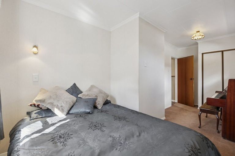 Photo of property in 13 Waldron Crescent, Green Island, Dunedin, 9018