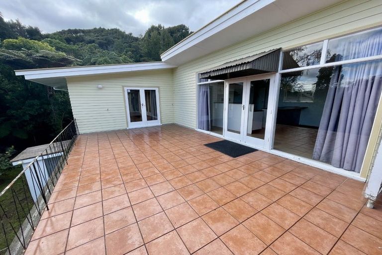 Photo of property in 21 Swainson Street, Naenae, Lower Hutt, 5011