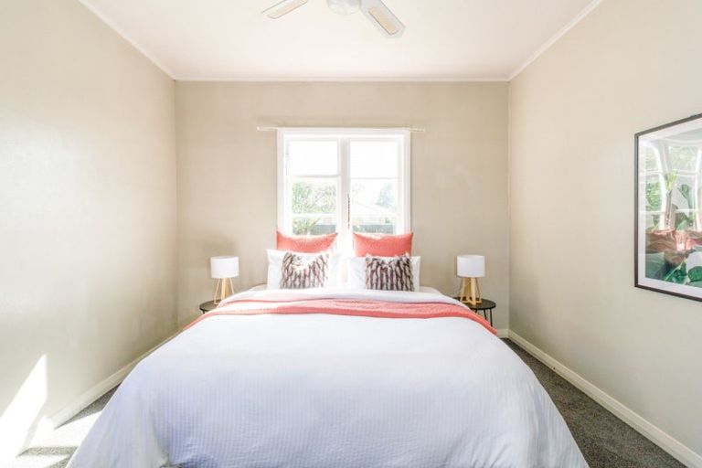 Photo of property in 82 Latham Street, Marewa, Napier, 4110