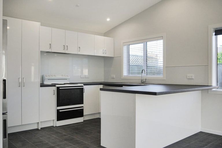Photo of property in 13-15 Gillespie Street, Taita, Lower Hutt, 5011