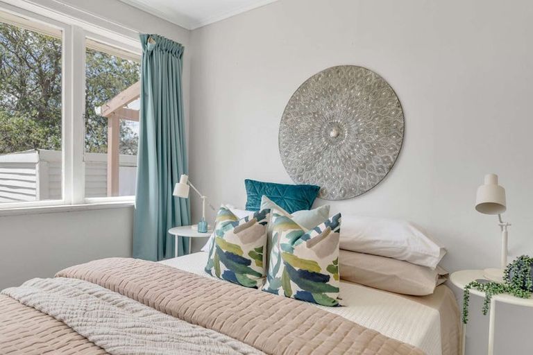 Photo of property in 7 Bristol Crescent, Roslyn, Palmerston North, 4414