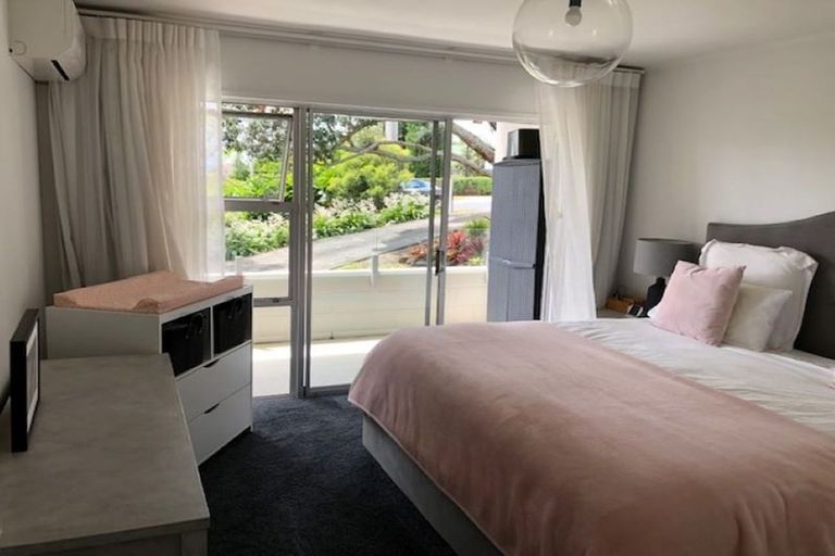 Photo of property in 1/34 Uxbridge Road, Mellons Bay, Auckland, 2014