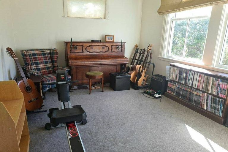 Photo of property in 16 Kenya Street, Ngaio, Wellington, 6035