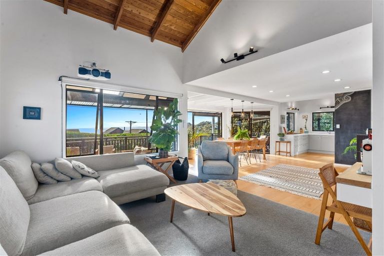 Photo of property in 78 Waitea Road, Muriwai, Waimauku, 0881