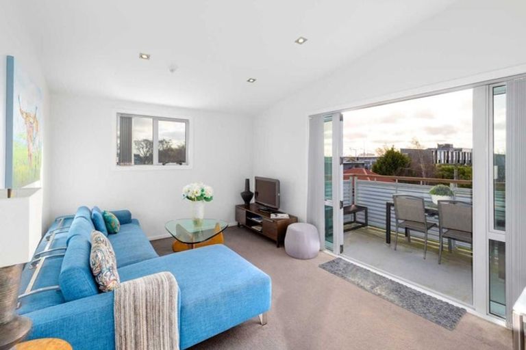 Photo of property in 3/8 Hutcheson Street, Sydenham, Christchurch, 8023