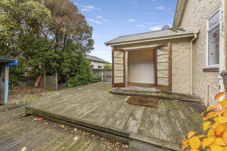 Photo of property in 19 West Avenue, Saint Clair, Dunedin, 9012