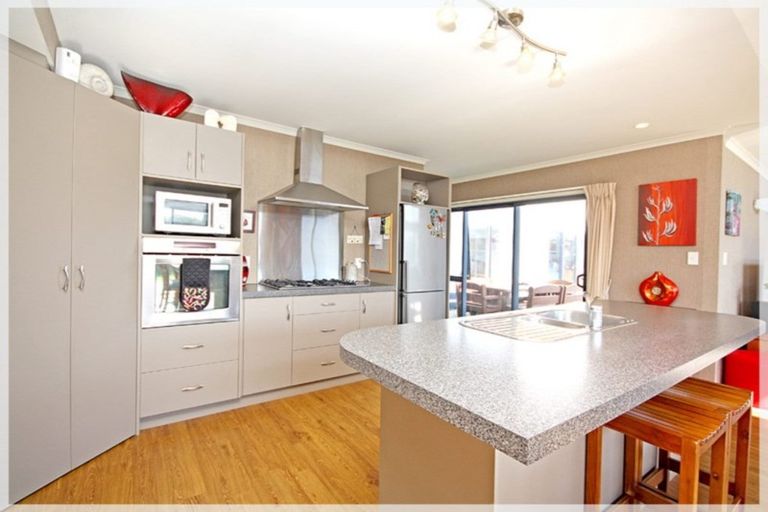 Photo of property in 37 Andrews Street, Foxton Beach, Foxton, 4815