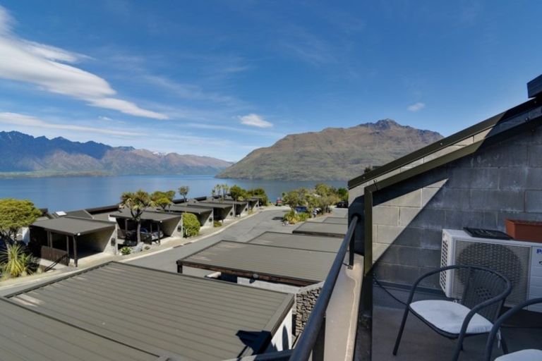 Photo of property in Alpine Meadows Apartments, 135m Fernhill Road, Fernhill, Queenstown, 9300