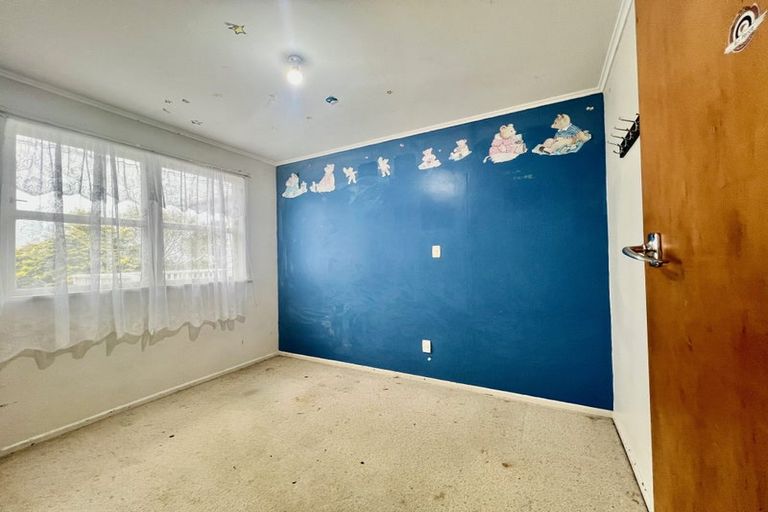 Photo of property in 13 Tracey Terrace, Te Atatu South, Auckland, 0602