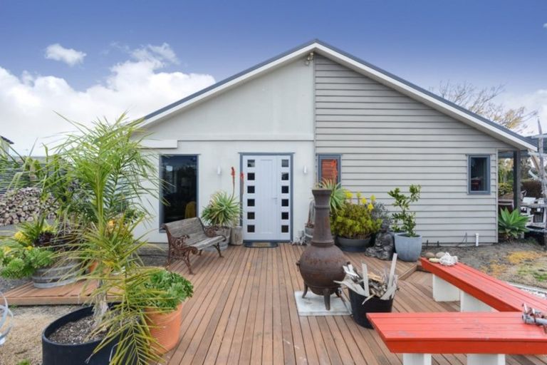 Photo of property in 8 Scarrott Road, Bay View, Napier, 4104