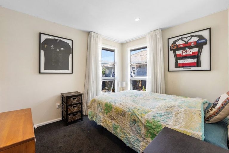 Photo of property in 281 Marine Parade, New Brighton, Christchurch, 8061