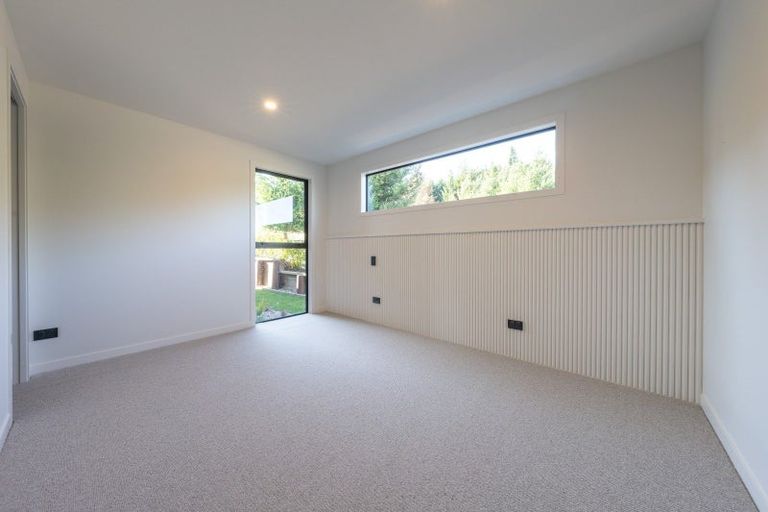 Photo of property in 18 Fenton Avenue, Wanaka, 9305