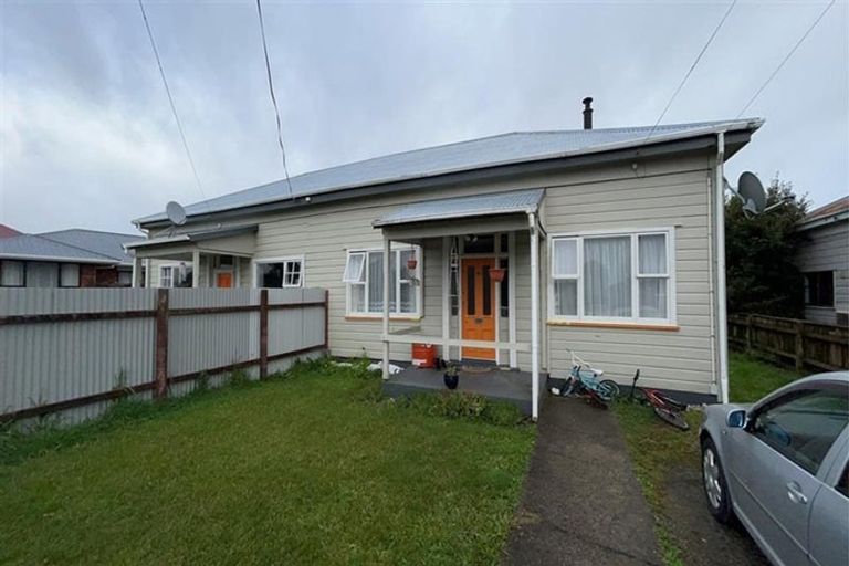 Photo of property in 82-84 Queen Street, Westport, 7825