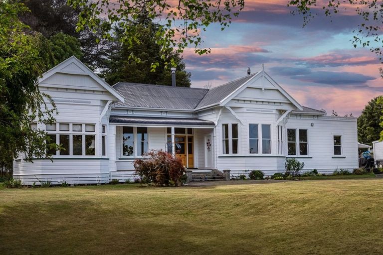 Photo of property in 82 Victoria Avenue, Dannevirke, 4930