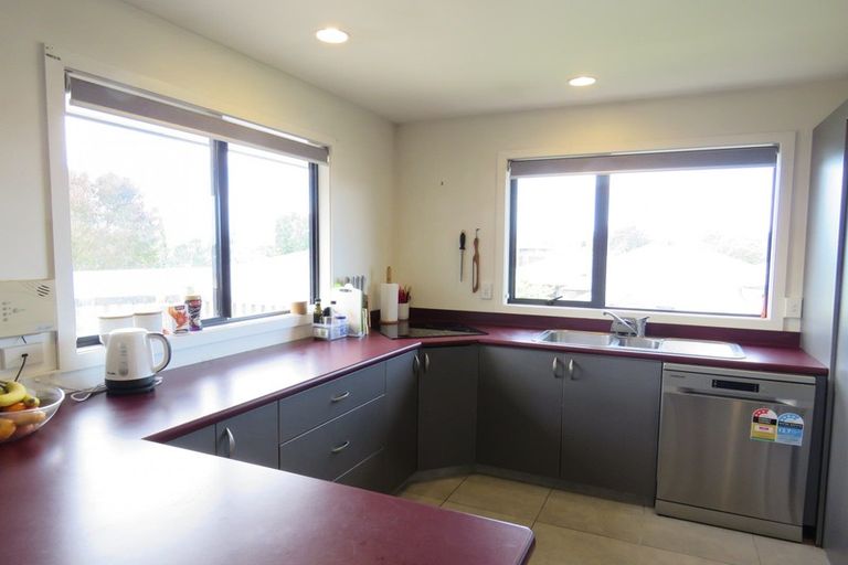 Photo of property in 20 Gordon Street, Weston, Oamaru, 9401