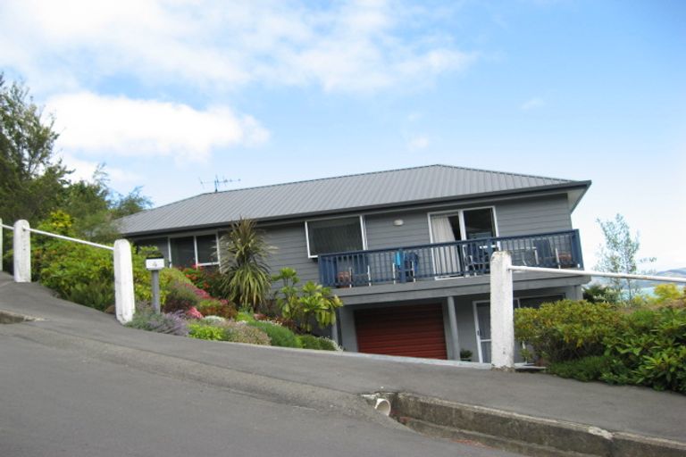Photo of property in 4 Stevensons Steep, Lyttelton, 8082