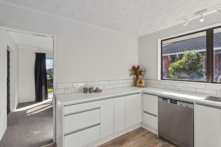 Photo of property in 29 Winara Avenue, Waikanae, 5036