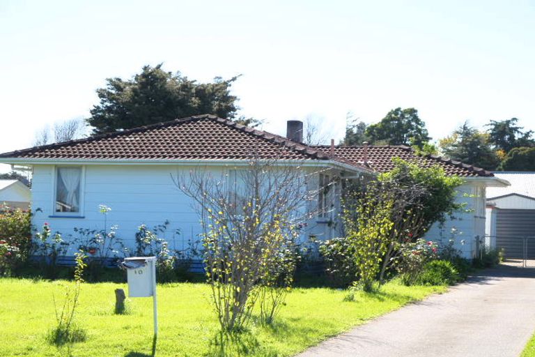 Photo of property in 18 Lavinia Crescent, Mangere East, Auckland, 2024