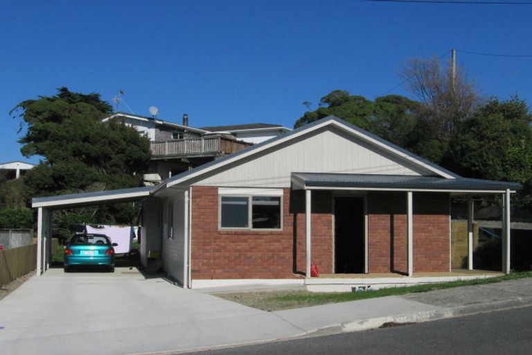 Photo of property in 3 Nohorua Street, Takapuwahia, Porirua, 5022