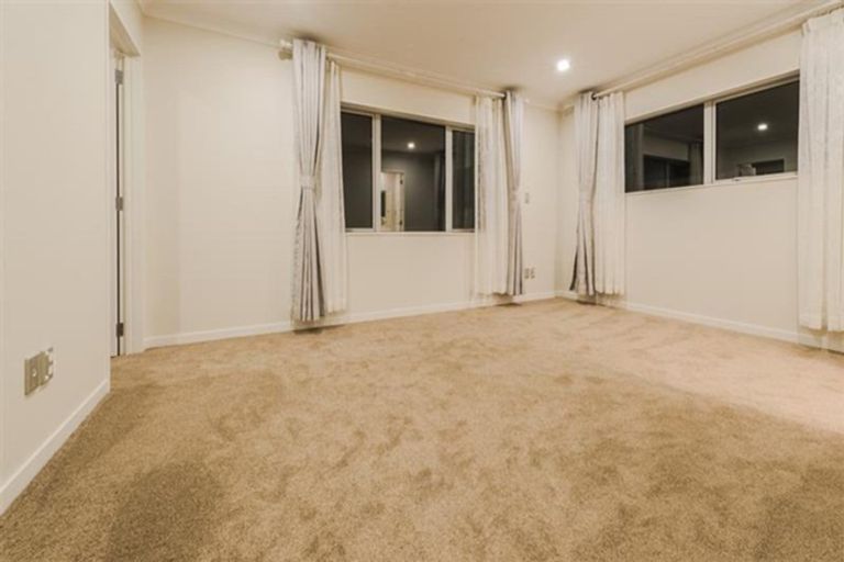 Photo of property in 69 Rosewell Crescent, Flat Bush, Auckland, 2019