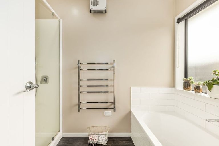 Photo of property in 18 Pearson Place, Paraparaumu, 5032