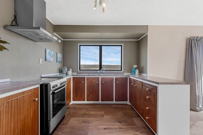 Photo of property in 33 Greenstone Place, Clover Park, Auckland, 2019