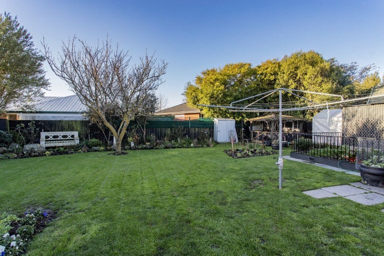 Photo of property in 5 Manahi Place, Woodend, 7610