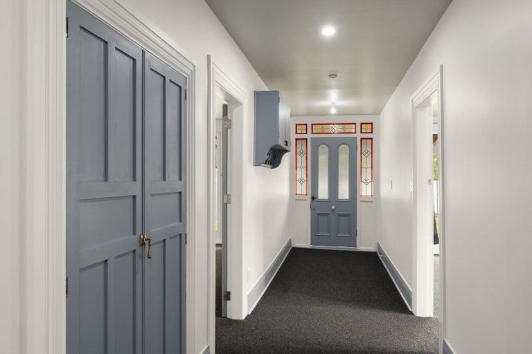 Photo of property in 3 Queen Street, Coalgate, 7673