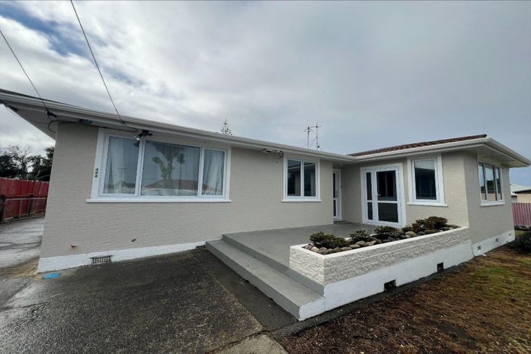 Photo of property in 48a Cornfoot Street, Castlecliff, Whanganui, 4501