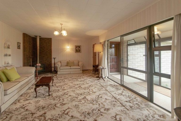 Photo of property in 151 Tait Drive, Greenmeadows, Napier, 4112