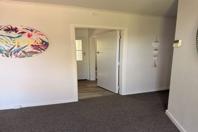 Photo of property in 25 Cumnock Street, Wallacetown, 9816