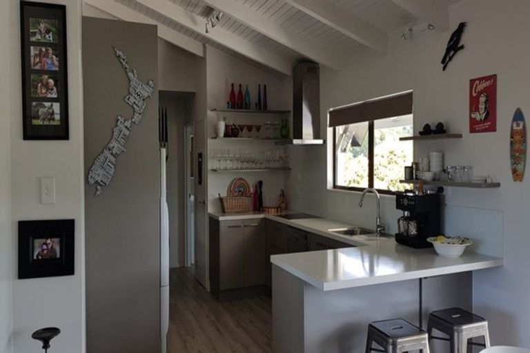 Photo of property in 14 Omutu Street, Oakura, Hikurangi, 0184