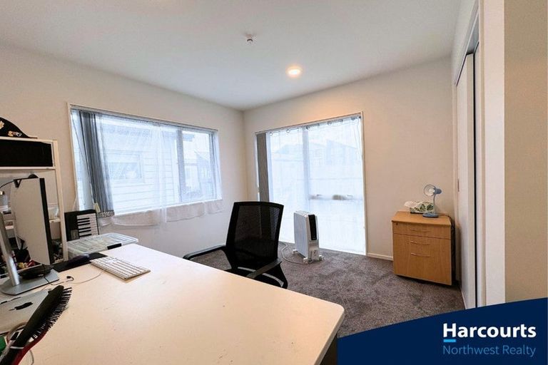 Photo of property in 13 Houhora Street, Westgate, Auckland, 0814