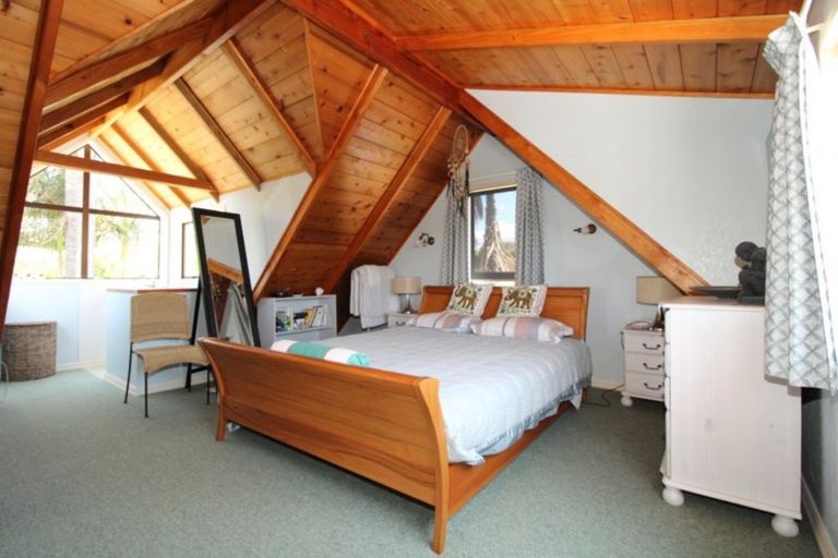 Photo of property in 20 Hilldale Crescent, Kuaotunu West, Whitianga, 3592